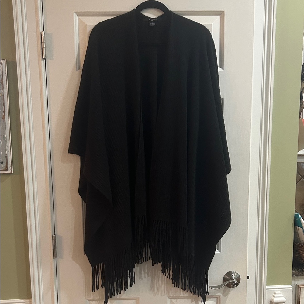 Cejon Elegant Black Knit Wrap